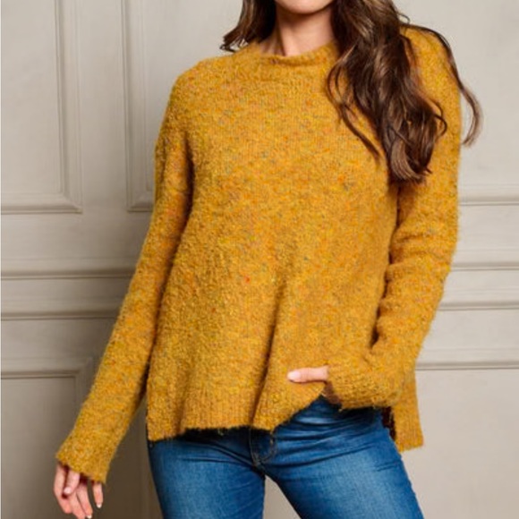 Old Navy Sweaters - Old Navy Sweaters | oversized |Yellow Sweater size M